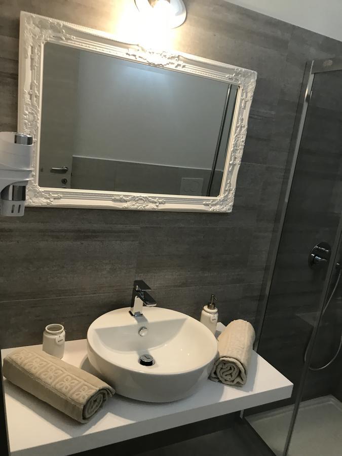 Marme Hotel Сан Теодоро Екстериор снимка