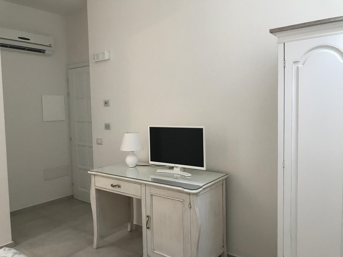 Marme Hotel Сан Теодоро Екстериор снимка